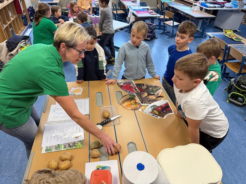 Schulaktionstage in der VS Gr. Siegharts ©&nbsp;Die Bäuerinnen im Gebiet Raabs/Thaya