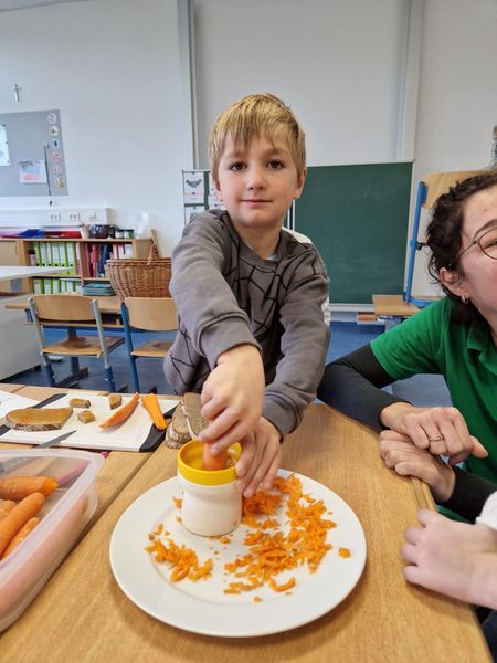 Schulaktionstage in der VS Gr. Siegharts © Die Bäuerinnen im Gebiet Raabs/Thaya Schulaktionstage in der VS Gr. Siegharts © Die Bäuerinnen im Gebiet Raabs/Thaya
