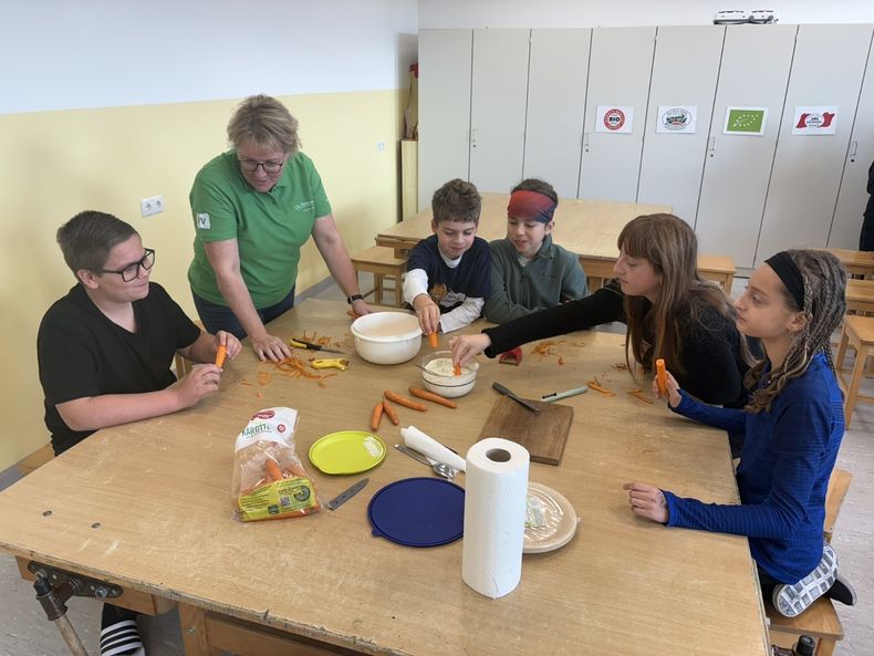 Schulaktionstag VS Leopoldsdorf © Caroline Zatschkowitsch Schulaktionstag VS Leopoldsdorf © Caroline Zatschkowitsch