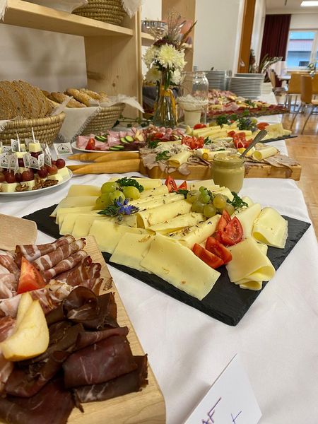 576810979 824208193644441 6227398182743931716 n (1).jpg