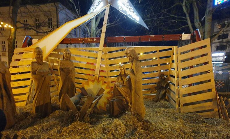 Krippe.jpg Krippe.jpg