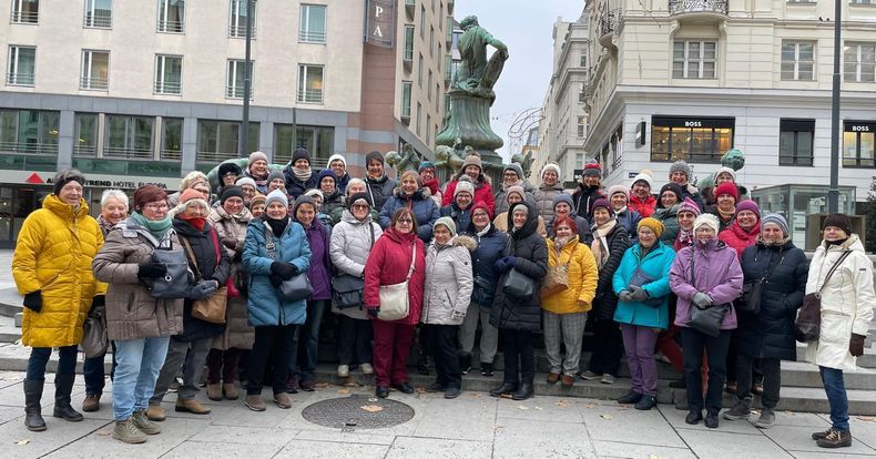 09 Wien Gruppe.jpg 09 Wien Gruppe.jpg