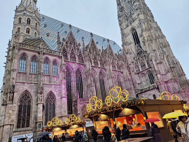 10 Wien Stephansplatz 1.jpg