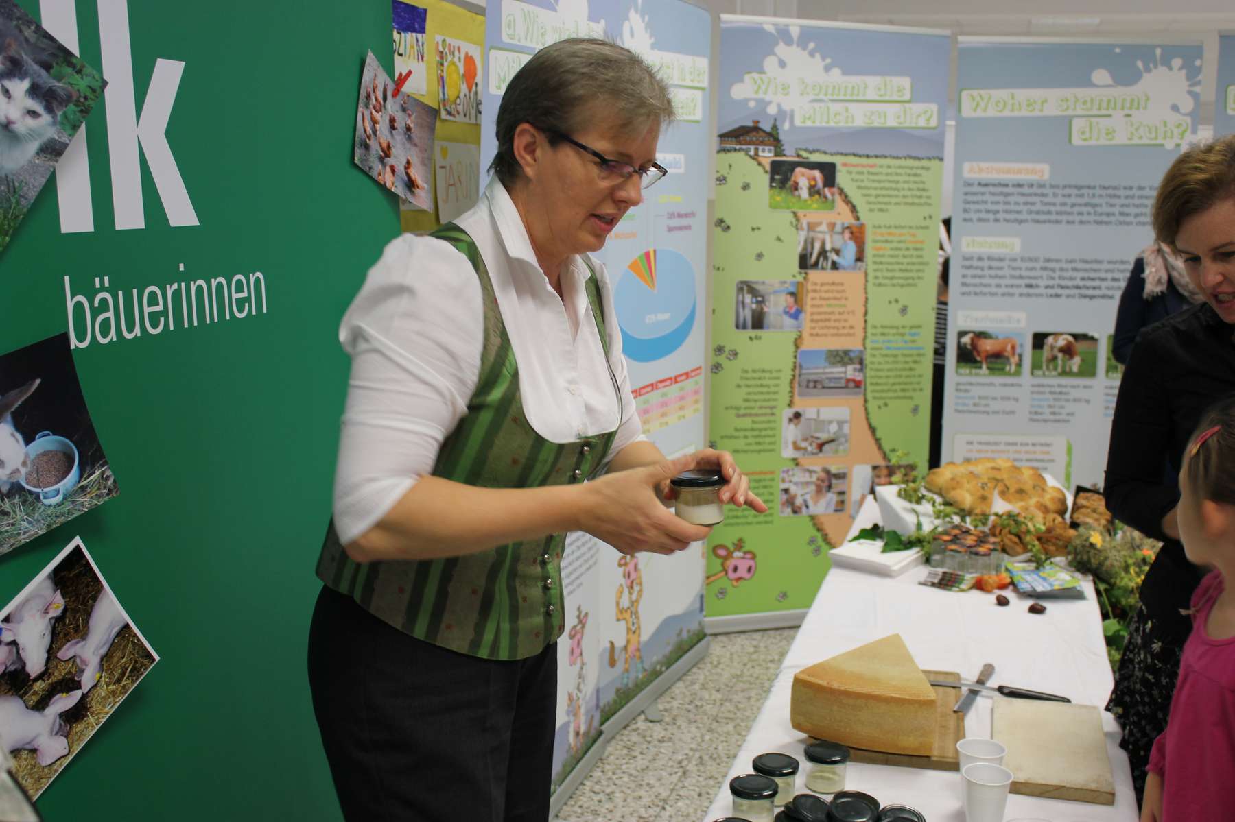 Ehrenamtliche Tätigkeit von Bäuerinnen 1.jpg © LK Ö