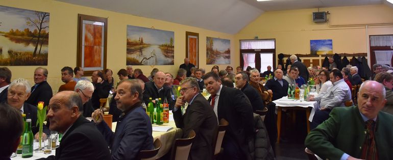 Großes Interesse herrschte bei der diesjährigen Vollversammlung des Bgld. Rübenbauernbundes in St. Andrä © Bgld. Landwirtschaftskammer Großes Interesse herrschte bei der diesjährigen Vollversammlung des Bgld. Rübenbauernbundes in St. Andrä © Bgld. Landwirtschaftskammer