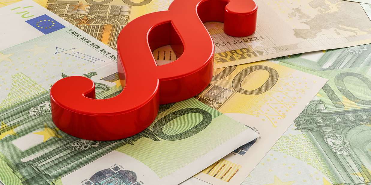 Geld und Paragraf.jpg © 3dkombinat/Fotolia