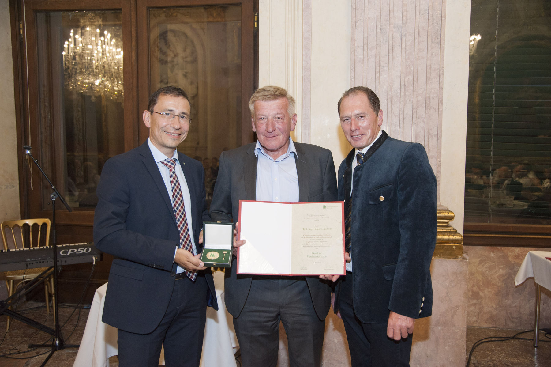 Auszeichnung der LK Österreich für Rupert Lindner.jpg