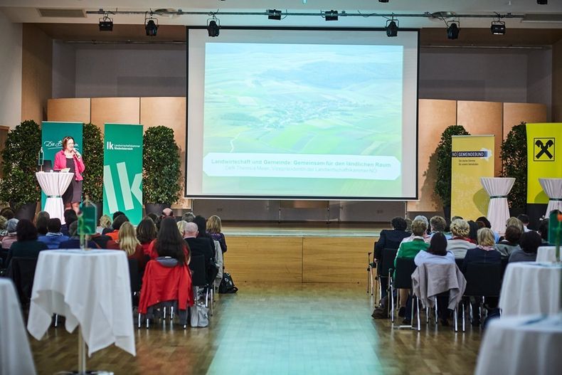 Leben am Land – da gestalten wir mit! Funktionieren Landgemeinden ohne Frauen? © LK NÖ / Franz Gleiss