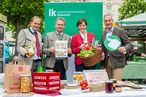 Vizebürgermeister Mario Eustacchio, Vizepräsidentin Maria Pein, Präsident Franz Titschenbacher und Kammerdirektor Werner Brugner (v.r.n.l.): Steirische Direktvermarkter gehen bei der Plastikvermeidung in die Offensive © LK-Danner Vizebürgermeister Mario Eustacchio, Vizepräsidentin Maria Pein, Präsident Franz Titschenbacher und Kammerdirektor Werner Brugner (v.r.n.l.): Steirische Direktvermarkter gehen bei der Plastikvermeidung in die Offensive © LK-Danner