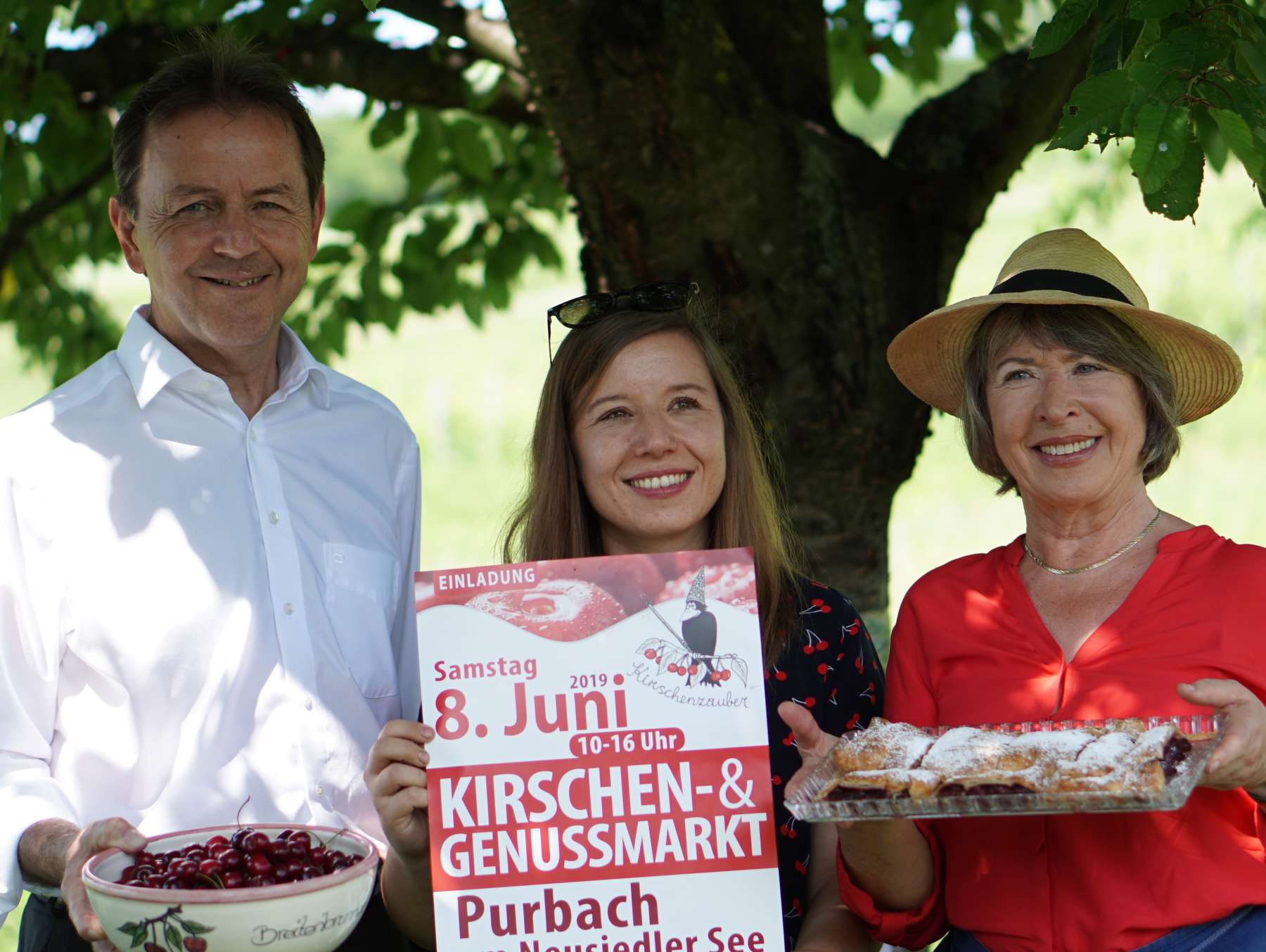 Präsident Berlakovich lädt mit Andrea & Rosi Strohmayer zum Kirschen und Genussmarkt am 8. Juni ein. © Magdalena Kaiser/LK Burgenland