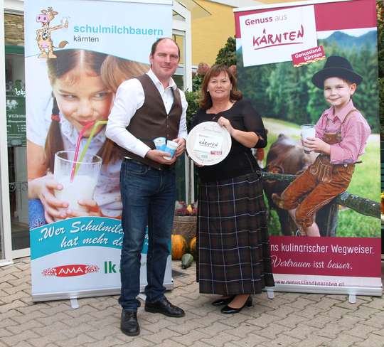 Gemeinsam stärker: Schulmilchbauern-Obmann Markus Kollmann, Genussland-Obfrau ÖR Barbara Wakonig. © Genussland Kärnten/Bettina Wiegele