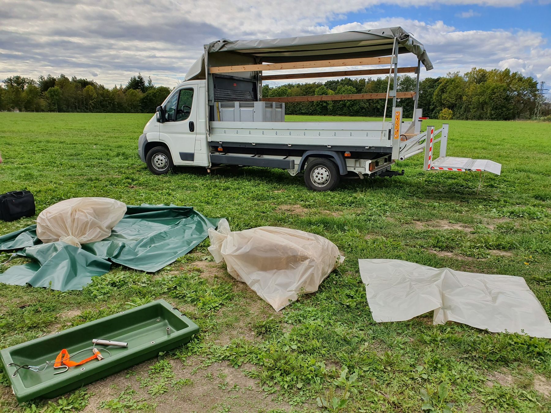 Einsatzfahrzeug und Ausstattung der TKV für die Bergung von Wildschweinen © Pleier/Bgld. LK