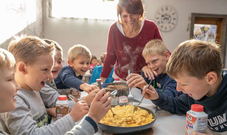 Landwirtschaft zum Anfassen: Das bringen die Bäuerinnen und Bauern am Aktionstag, dem 16. Oktober (Mittwoch) an Kärntens Schulen. © Achim Mandler Photography Landwirtschaft zum Anfassen: Das bringen die Bäuerinnen und Bauern am Aktionstag, dem 16. Oktober (Mittwoch) an Kärntens Schulen. © Achim Mandler Photography