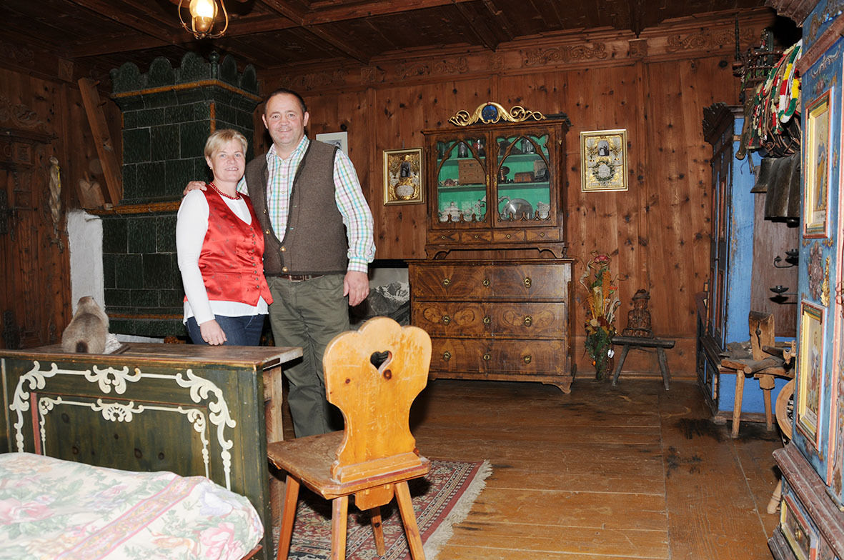 Die "schöne Kammer" ist ein ganz besonderes Prunkstück im 400 Jahre alten Bauernhaus. © LK Salzburg/Dürnberger