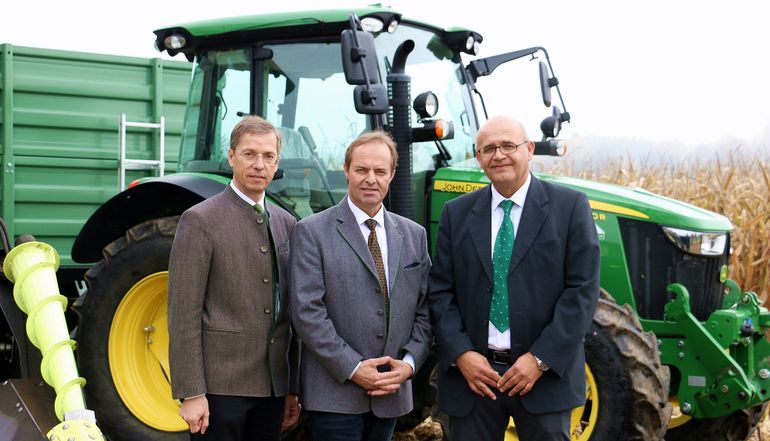 Präsentierten eine grundsätzlich zufriedenstellende Erntebilanz:  Unser Lagerhaus WHG-GF Peter Messner, LK-Präsident Johann Mößler und LK-Pflanzenbaudirektor Erich Roscher (v.l.) © LK Kärnten/Pesentheiner