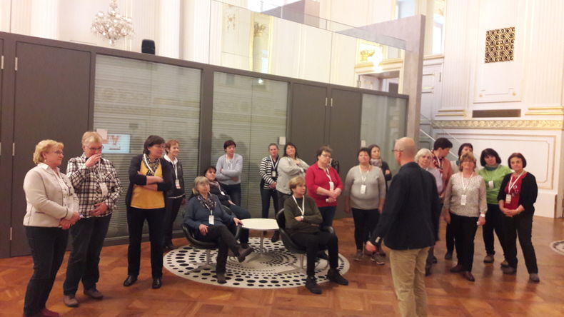 Führung durch das Parlament in der Hofburg