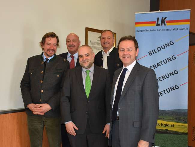 Traditionelles Neujahrstreffen der Land & Forstbetriebe in Eisenstadt v.l.n.r.: Obmann Ing. Nikolaus Draskovich MBA, Kammerdirektor Prof. DI Otto Prieler, Obm.Stv. Dir. DI Matthias Grün, Vizepräsident Ing. Werner Falb-Meixner, Präsident NR DI Nikolaus Berlakovich © Bgld. LK