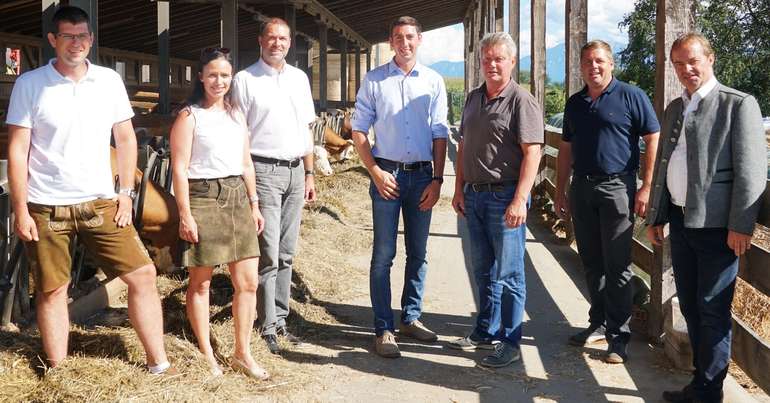 Rinderzucht_Gruppenbild.jpg © LK Kärnten/Bernhard Rebernig Rinderzucht_Gruppenbild.jpg © LK Kärnten/Bernhard Rebernig