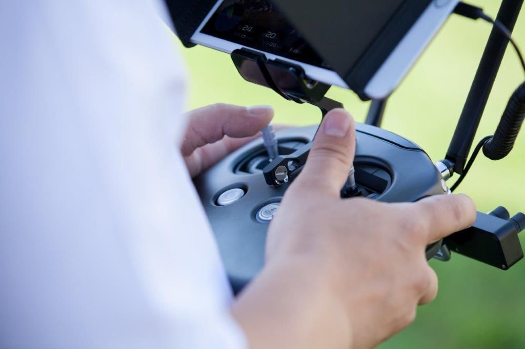 Steuerungselement einer Drohne.jpg © LK Niederösterreich Steuerungselement einer Drohne.jpg © LK Niederösterreich