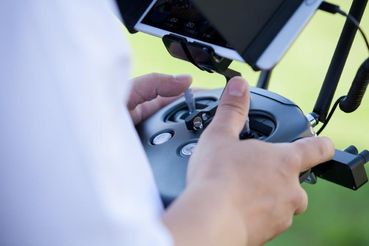 Steuerungselement einer Drohne.jpg © LK Niederösterreich Steuerungselement einer Drohne.jpg © LK Niederösterreich