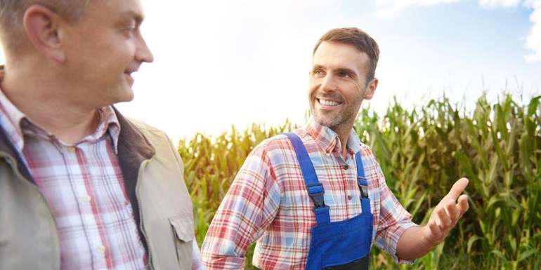 Gespräch mit Konsumenten gekonnt führen © gpointstudio_AdobeStock Gespräch mit Konsumenten gekonnt führen © gpointstudio_AdobeStock