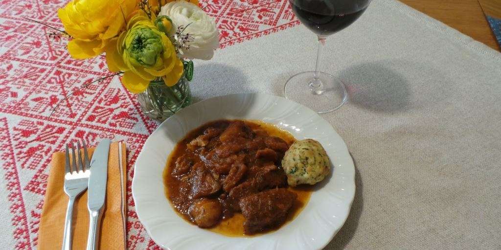 pannonisches-rehragout-(c)hundsdorfer-lk-burgenland.jpg © Hundsdorfer/LK Burgenland pannonisches-rehragout-(c)hundsdorfer-lk-burgenland.jpg © Hundsdorfer/LK Burgenland