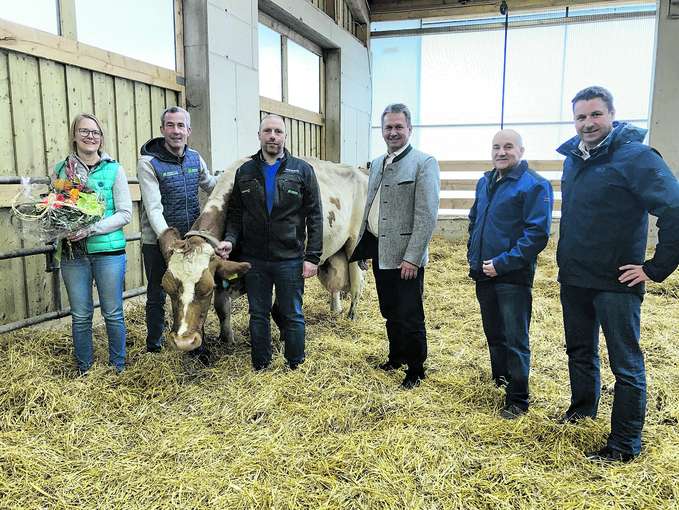 200.000 er ERLE Schirnhofer.jpg © Schirnhofer