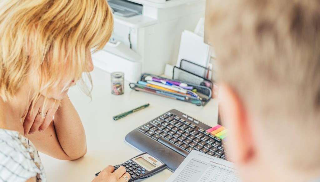 Gesamtbetrieblichen Aufzeichnungen für den Betriebserfolg.jpg © Georg Pomassl/LK Niederösterreich Gesamtbetrieblichen Aufzeichnungen für den Betriebserfolg.jpg © Georg Pomassl/LK Niederösterreich