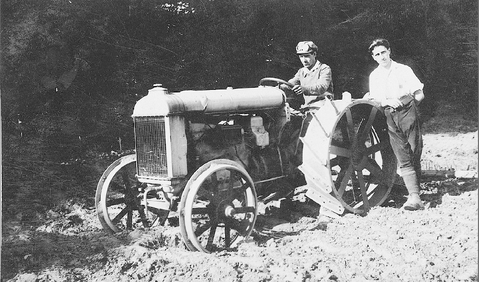 Maschinen.png © Archiv/Standl Maschinen.png © Archiv/Standl