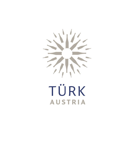 Weingut Türk Logo.jpg Weingut Türk Logo.jpg