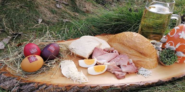 Traditionell Osterjause 45 komprimiert.jpg © Erdely/Lafnitztaler Bauernspezialitäten Traditionell Osterjause 45 komprimiert.jpg © Erdely/Lafnitztaler Bauernspezialitäten