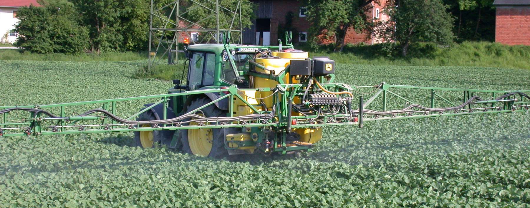 Rapsspritzung 2.jpg © Landwirtschaftskammer Oberösterreich/Köppl Rapsspritzung 2.jpg © Landwirtschaftskammer Oberösterreich/Köppl