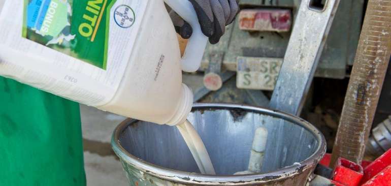 Kartoffelfungizid: Systemische Produkte sollten nur am Beginn der Spritzfolge zum Einsatz kommen. © agrafoto.com Kartoffelfungizid: Systemische Produkte sollten nur am Beginn der Spritzfolge zum Einsatz kommen. © agrafoto.com