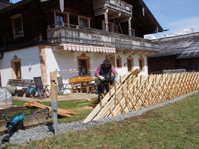 sb18_hw_zaun1.jpg © Gudrun Dürnberger sb18_hw_zaun1.jpg © Gudrun Dürnberger