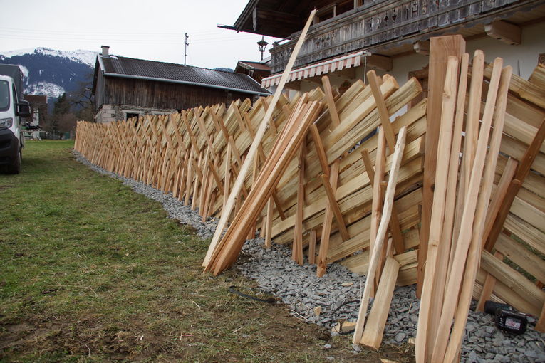sb18_hw_zaun2.jpg © Gudrun Dürnberger sb18_hw_zaun2.jpg © Gudrun Dürnberger