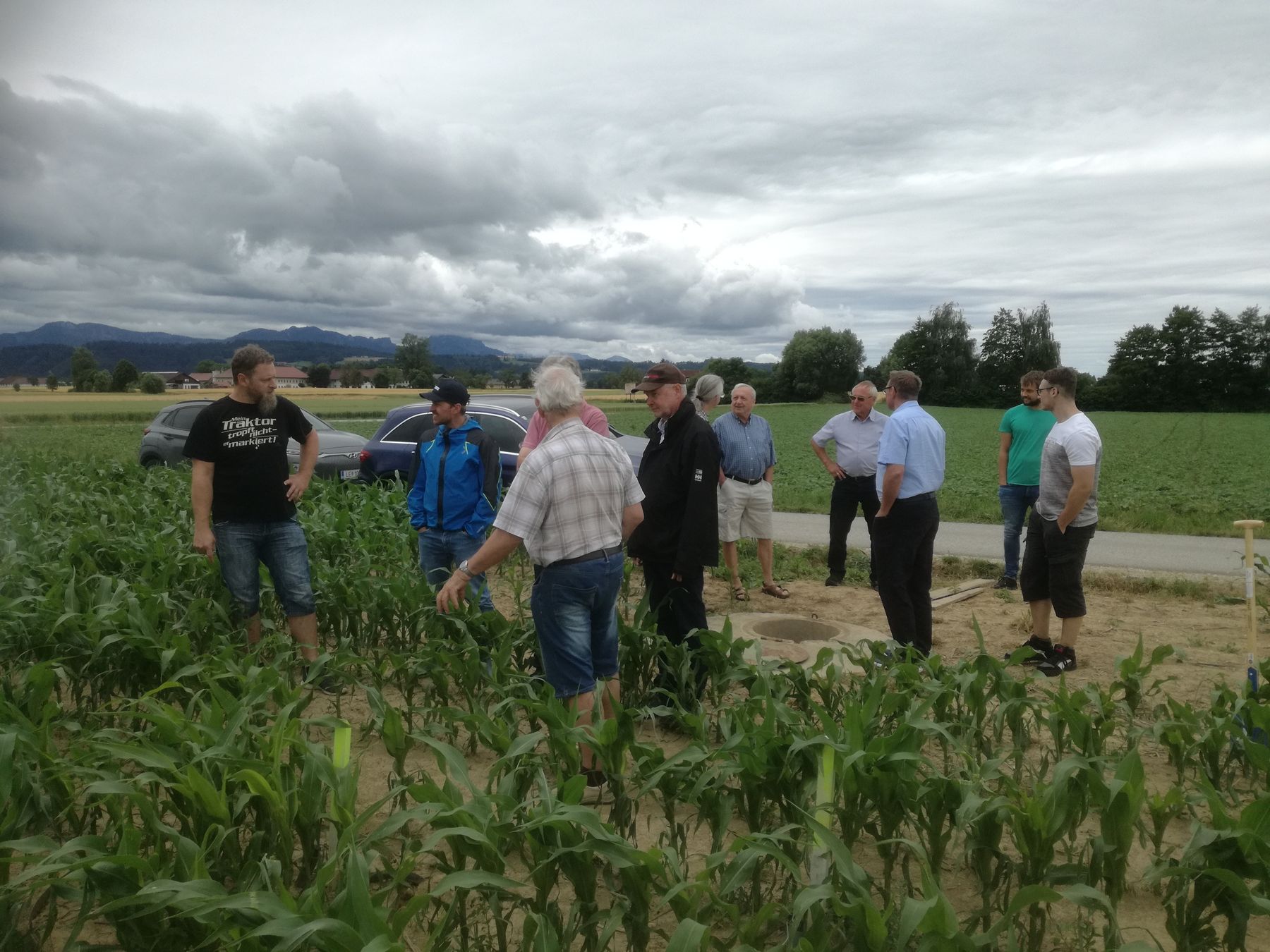 Intensive Diskussion am Feld. © BWSB/Wallner