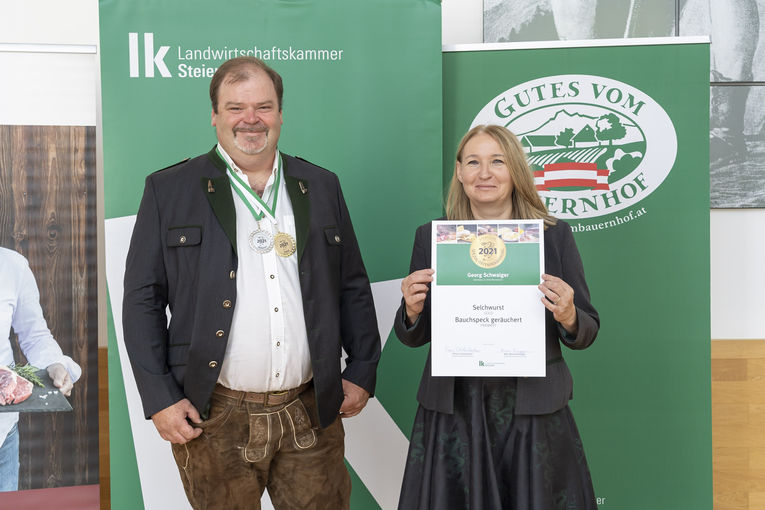 Weiz: Prämierter Betrieb der steirischen Spezialitätenprämierung 2021 © Foto Fischer