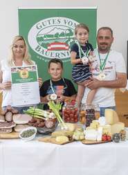 Zapfl_steirische Spezialtiätenprämierung.jpg © Fischer Zapfl_steirische Spezialtiätenprämierung.jpg © Fischer