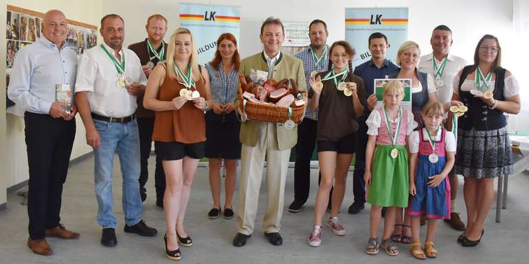 Südburgenlands Bäuerinnen und Bauern holten 13 Mal Gold bei der länderübergreifenden Spezialitätenprämierung (c) kaiser-lk-burgenland.jpg © Kaiser/LK Burgenland Südburgenlands Bäuerinnen und Bauern holten 13 Mal Gold bei der länderübergreifenden Spezialitätenprämierung (c) kaiser-lk-burgenland.jpg © Kaiser/LK Burgenland