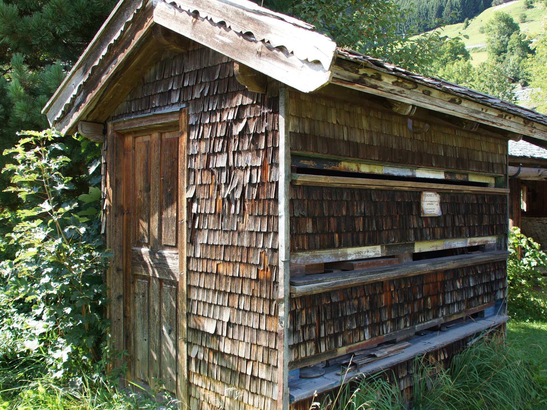 sb35_hw_bienenhaus.jpg © Gudrun Dürnberger sb35_hw_bienenhaus.jpg © Gudrun Dürnberger