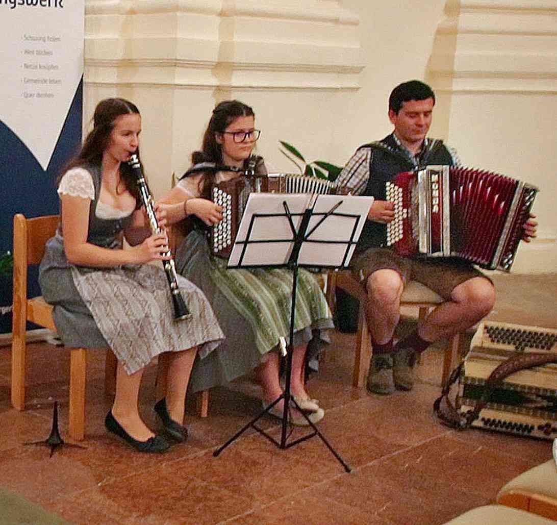 Familienmusik.jpg © Standl Familienmusik.jpg © Standl