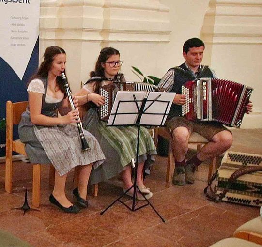 Familienmusik.jpg © Standl Familienmusik.jpg © Standl