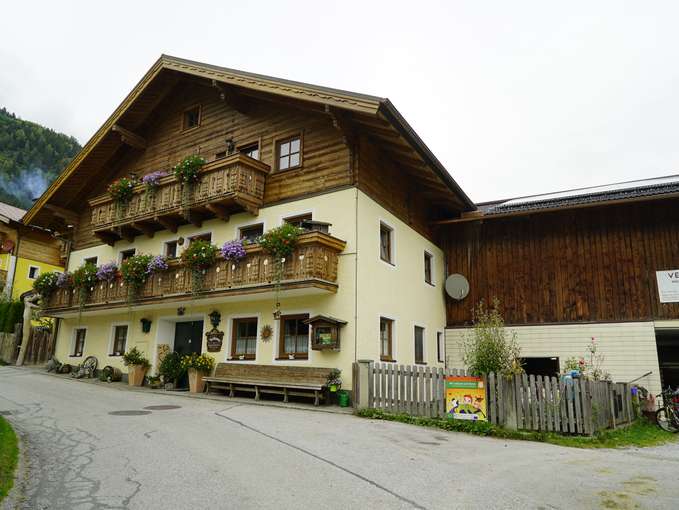 Vom Kuhstall direkt ins Klassenzimmer – Veitbauer in Bad Hofgastein.jpg © Kronreif Vom Kuhstall direkt ins Klassenzimmer – Veitbauer in Bad Hofgastein.jpg © Kronreif