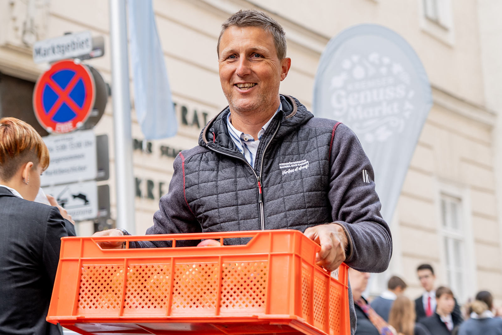 Apfelsaftaktion  Apfelsaft aus Apfel g´macht  der LK NÖ.jpg © Georg Pomassl/LK Niederösterreich Apfelsaftaktion  Apfelsaft aus Apfel g´macht  der LK NÖ.jpg © Georg Pomassl/LK Niederösterreich