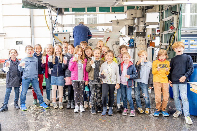Apfelsaftaktion  Apfelsaft aus Apfel g´macht  der LK NÖ.jpg © Georg Pomassl/LK Niederösterreich