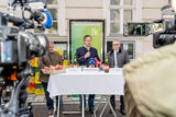 Apfelsaftaktion  Apfelsaft aus Apfel g´macht  der LK NÖ.jpg © Georg Pomassl/LK Niederösterreich