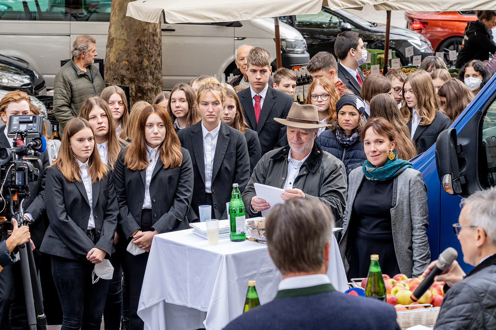 Apfelsaftaktion  Apfelsaft aus Apfel g´macht  der LK NÖ.jpg © Georg Pomassl/LK Niederösterreich Apfelsaftaktion  Apfelsaft aus Apfel g´macht  der LK NÖ.jpg © Georg Pomassl/LK Niederösterreich