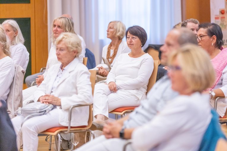 Milchgala - Fete Blanche.jpg © Doris Wild Milchgala - Fete Blanche.jpg © Doris Wild