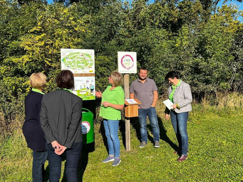 LANDe PLatzl 3.jpg LANDe PLatzl 3.jpg