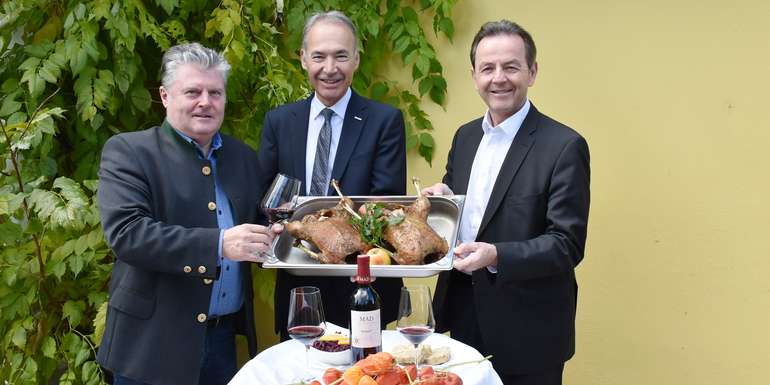 Martini 2021_Den Landesfeiertag mit Weidegänsen aus der Region genießen.jpg © Kaiser/LK Burgenland Martini 2021_Den Landesfeiertag mit Weidegänsen aus der Region genießen.jpg © Kaiser/LK Burgenland
